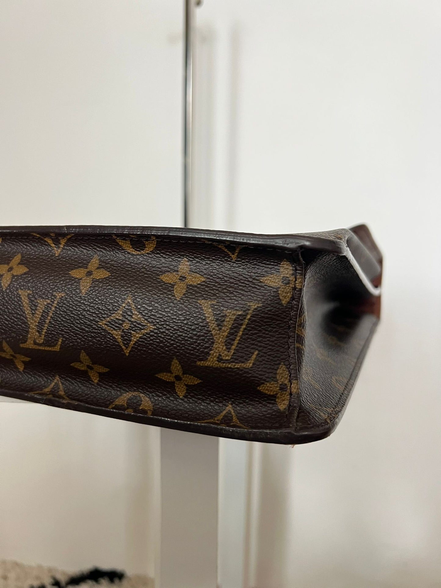 LOUIS VUITTON LAPTOP BAG