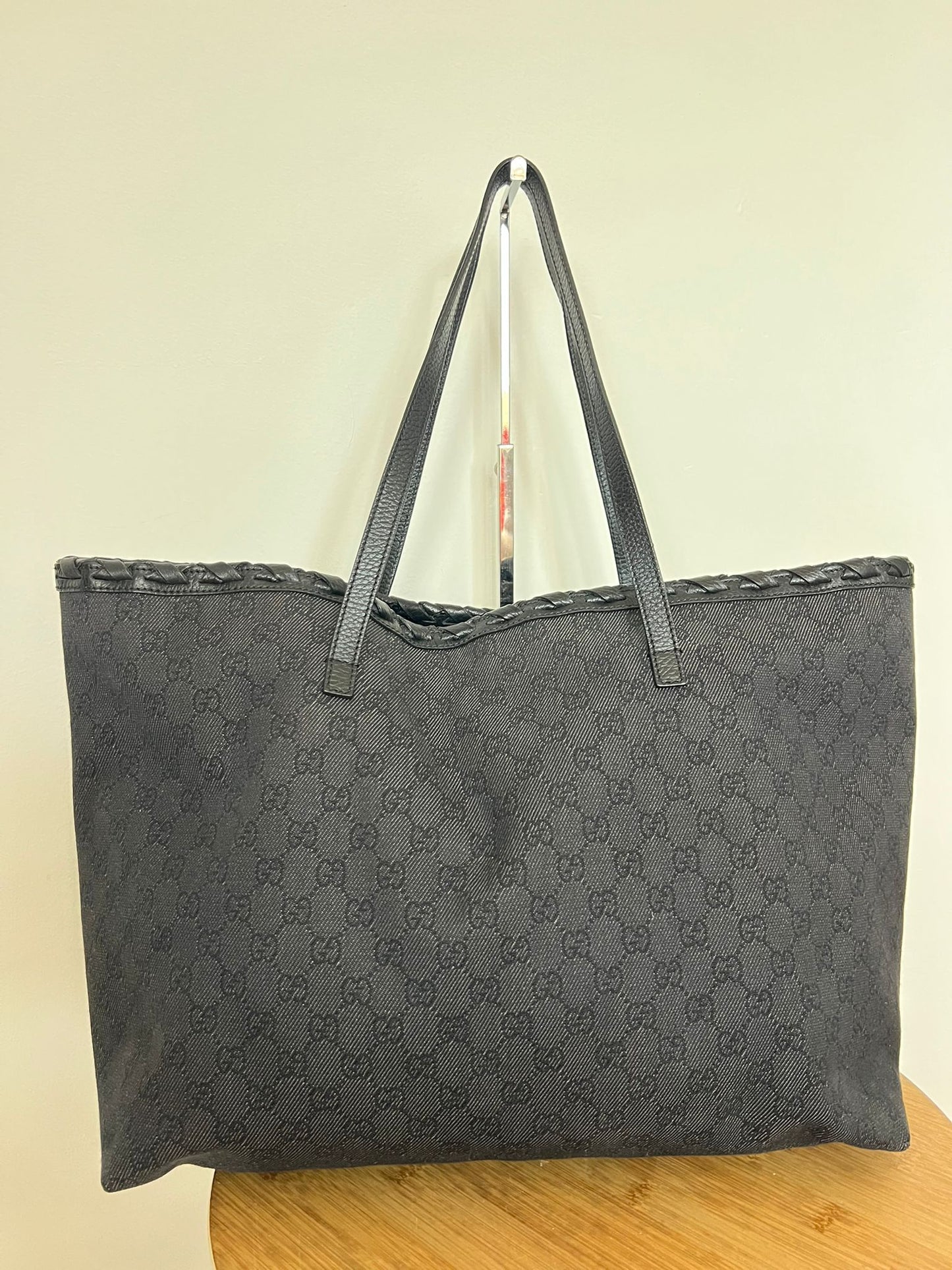 GUCCI TOTE BAG WITH BAMBOO TASSLE