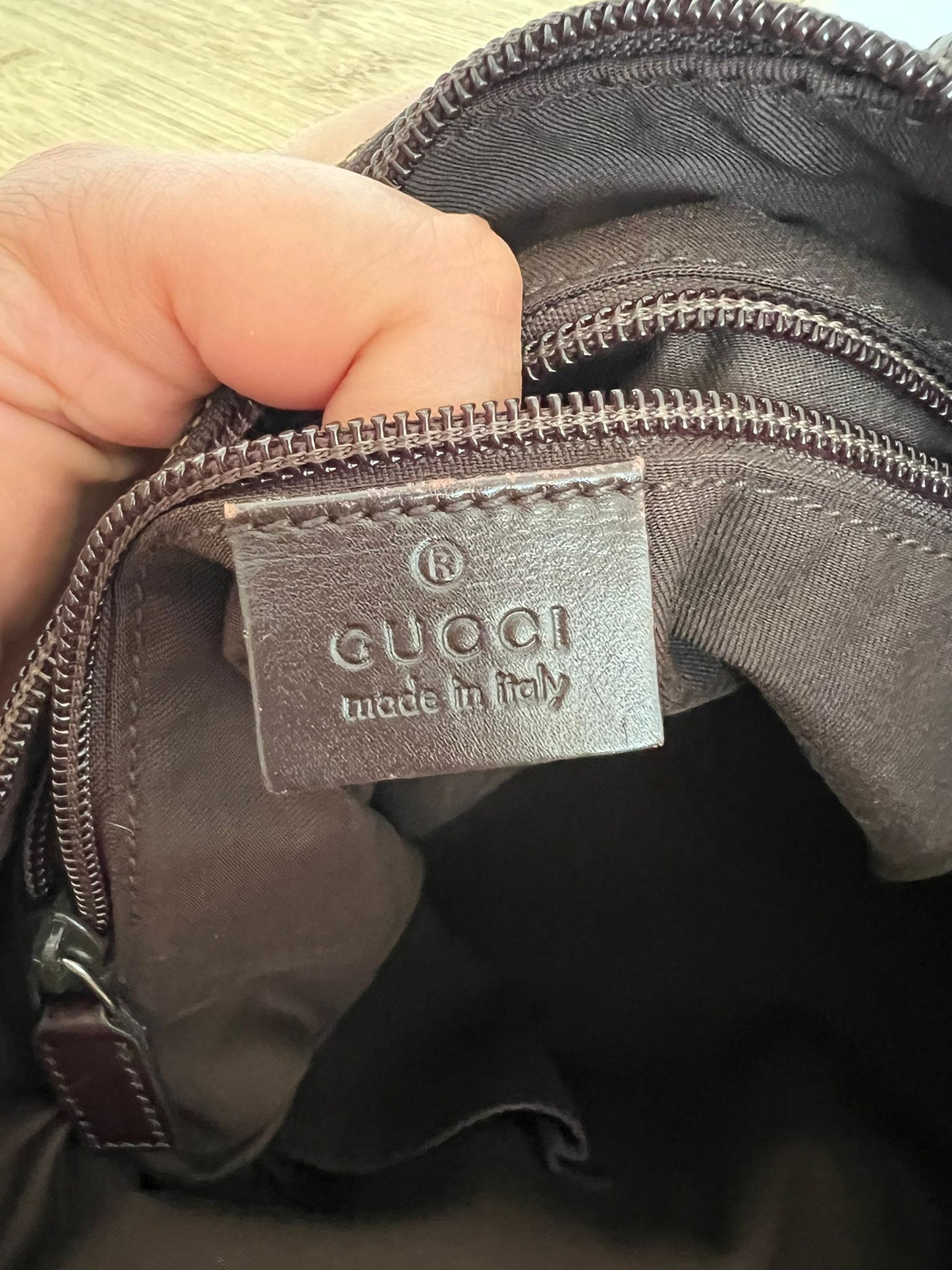 GUCCI CROSS BODY BAG