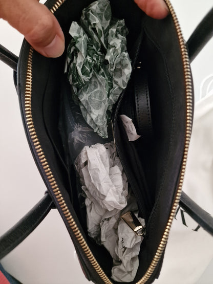 FURLA GENUINE LEATHER HANDBAG ( MADE IN ITALY 100% ORIGINAL)