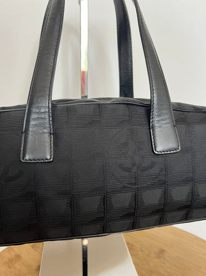 CHANEL TRAVELINE BLACK